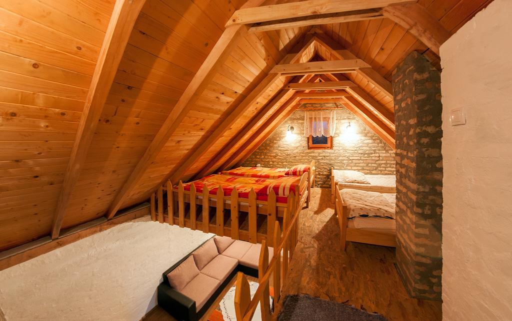 Holiday Home Jazacka Bajka Vrdnik Ngoại thất bức ảnh